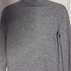 Women’s Turtleneck Gray Sweater